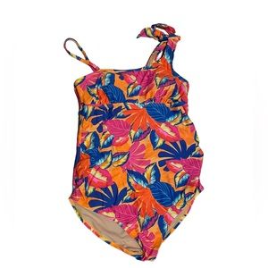 Ingrid and Isabel maternity palm swimsuit large